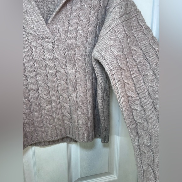 Abercrombie and Fitch Women's Cable Knit Sweater - Pink Size XS - Picture 6 of 11